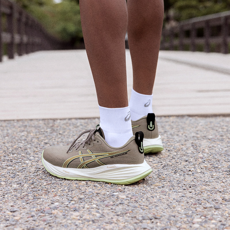 SS25_Gel-Cumulus-27_Highlight_star-park_shot-10_0186_800x800