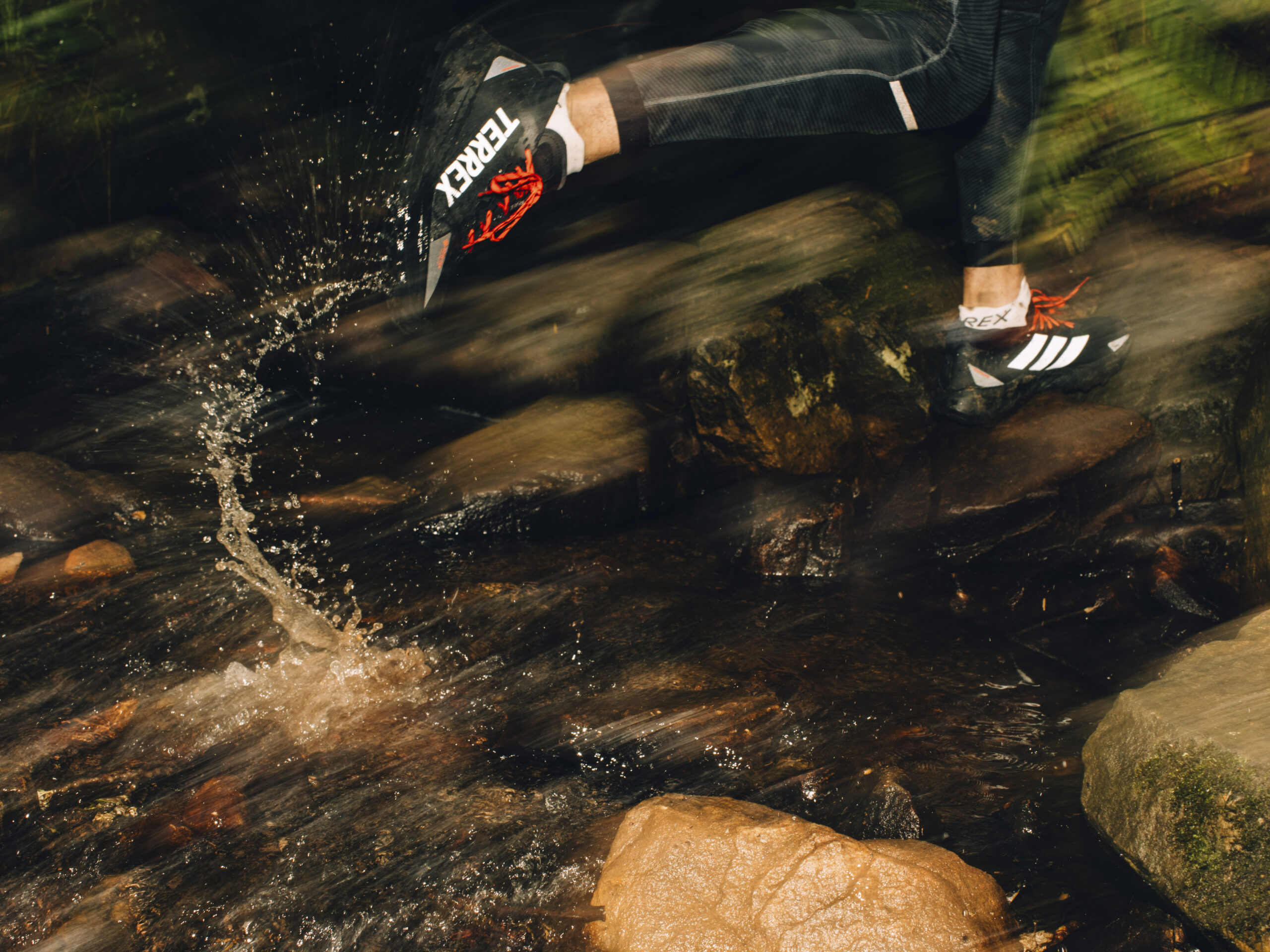 H24344-H24344_SS25_AGRAVIC_GORE_TEX_FTW_CLOSE_MALE_03-1306425 H24344-H24344_SS25_AGRAVIC_GORE_TEX_FTW_CLOSE_MALE_03-1306425