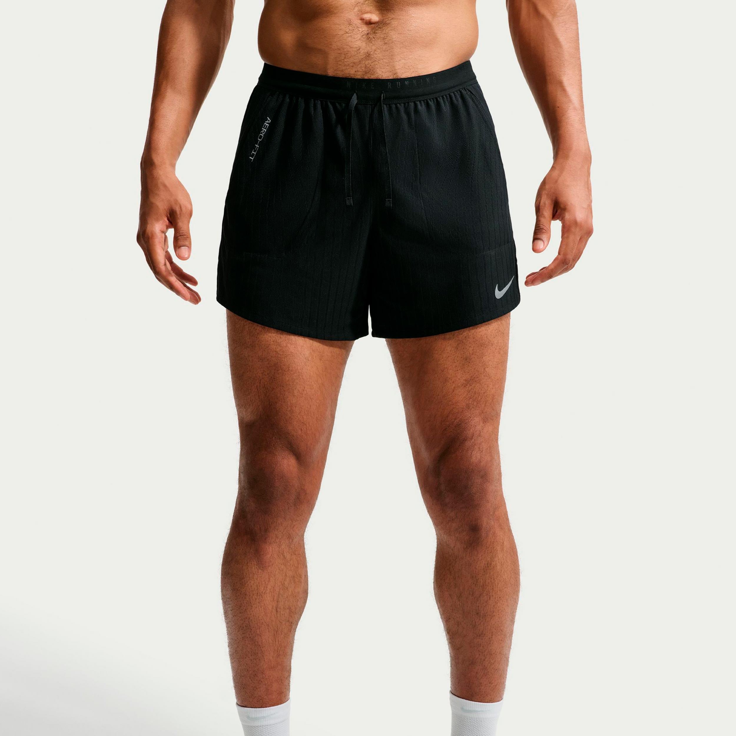 Nike Stride  Laufshorts Herren - schwarz, silber